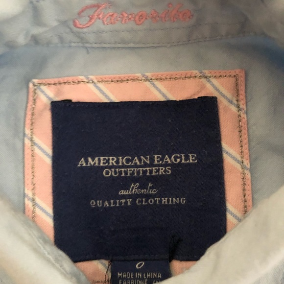✨ American Eagle Favorite Short Sleeve Button Down - Picture 2 of 4